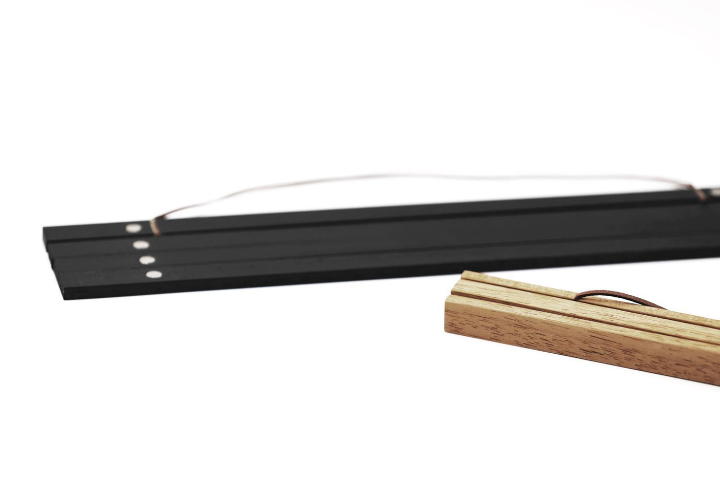 Magnetic Light Wood Frame Hanger for Photo Picture Canvas Artwork